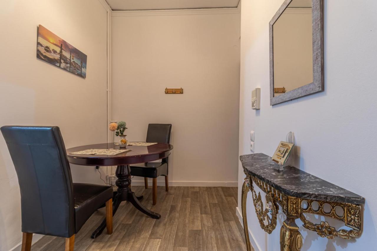 Studio Melange In Loutraki Dt Bagian luar foto